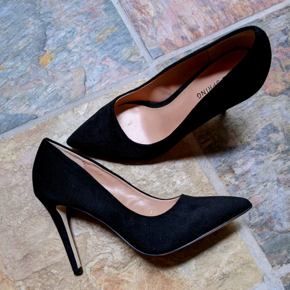 Call it Spring Vegan Pumps